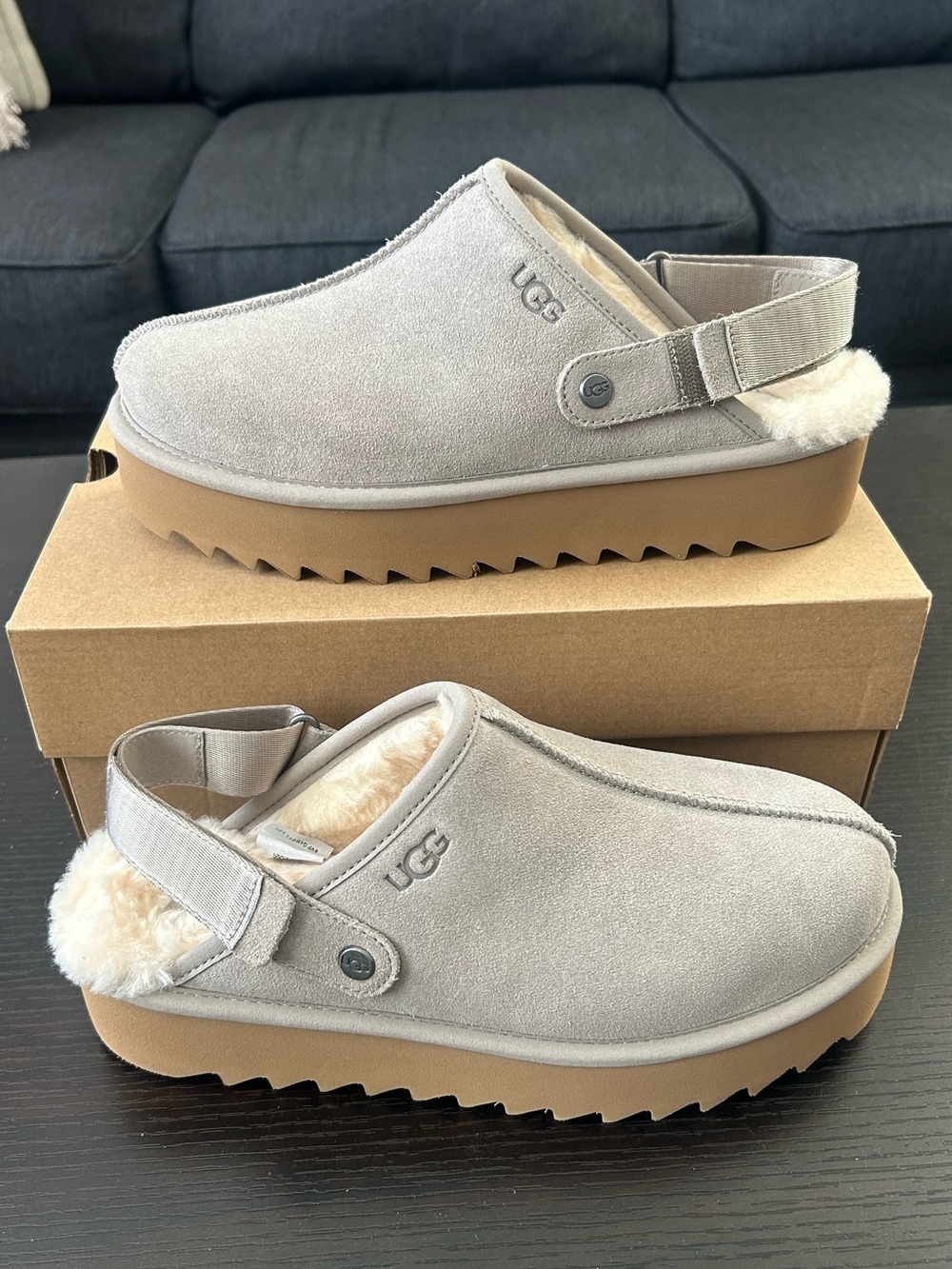 UGG lanah Platform clogs slippers